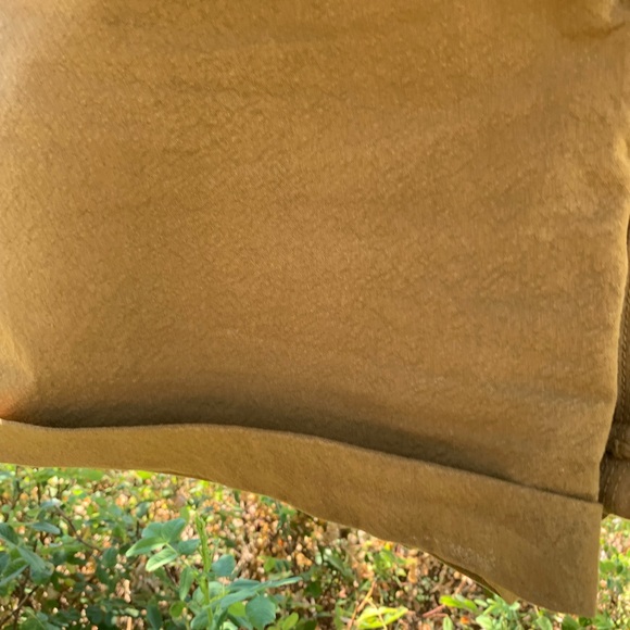 JESSE KAMM
ITEM: SAILOR CUT OFF SHORTS
COLOR: TOBACCO
SIZING: 14 - Picture 10 of 10